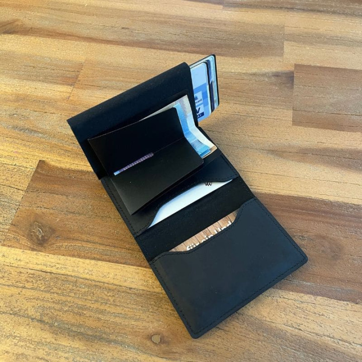 Customer photo of Cavaunory™ wallet