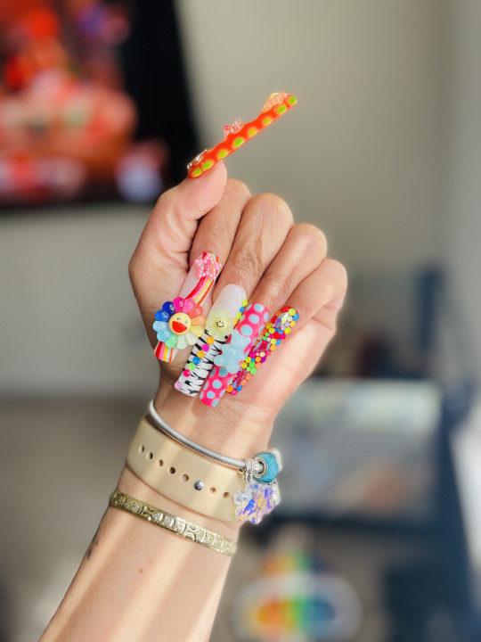 Lovkashi Flower Handmade Square Nails H65 RTS